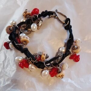 Elegant Black and Red Beaded Bracelet